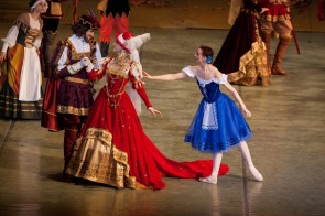 Al Petruzzelli Giselle con la Compagnia Nazionale di balletto della Bielorussia