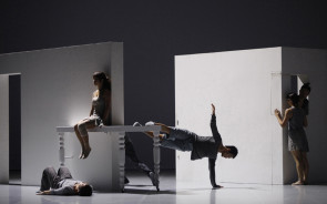 Il City Contemporary Dance Company di Hong Kong con As If To Nothing