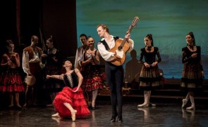 A Como il Sofia Festival Ballet con Don Chisciotte