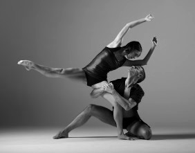 KAOS Balletto di Firenze con GLI ERETICI. In scena i lavori di Roberto Sartori, Michele Pogliani e Christian Fara.
