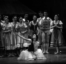 Il Corpo di ballo della Scala in tour a Parigi 