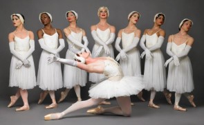 Les Ballets Trockadero de Monte Carlo in tour in Italia