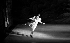 A Genova La Bella Addormentata del Balletto sul ghiaccio di San Pietroburgo
