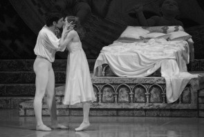 Al Comunale di Bologna Romeo e Giulietta di MacMillan con il Corpo di ballo del Perm Opera Ballet and Theatre