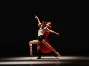 Al Teatro Ariston di Sanremo il Balletto di Milano in Carmen di Agnese Omodei Salè e Federico Veratti