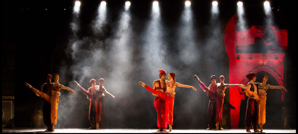 Carla Fracci e il Balletto del Sud in Shéhérazade e le ...