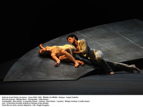 A Verona il Ballet du Grand Théâtre de Genève in Romeo e Giulietta di Joëlle Bouvier