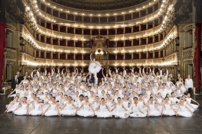 Scuola di Ballo del Teatro San Carlo di Napoli. Pubblicato il bando di ammissione per l’accesso ai Corsi anno scolastico 2017-2018.