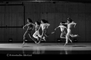 Arearea ne Le Quattro Stagioni, From Summer to Autumn di Marta Bevilacqua e Roberto Cocconi al Rossetti di Trieste