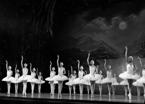 Il Balletto dell’Opera Nazionale di Odessa con il Lago dei cigni a Foligno