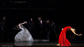 Artemis Danza con la Traviata di Monica Casadei al PeFest di Pescara