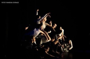 A Roma Mandala Dance Company & University di Chicago 