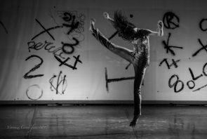 La Compagnia Artemis Danza al Teatro Masini di Faenza con DONIZETTI®. Into a RAVE di Monica Casadei
