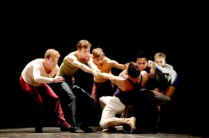 Béjart Ballet Lausanne, t 'M et variations... di Gil Roman, ph. Francette Levieux