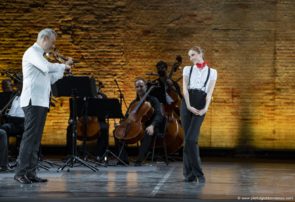 Svetlana Zakharova & Vadim Repin in Pas de deux for Toes and Fingers  al Regio Opera Festival
