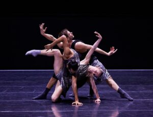 Dresden Frankfurt Dance Company, Antologia - Ritratto di Artista di Jacopo Godani, ph. Dominik Mentzos