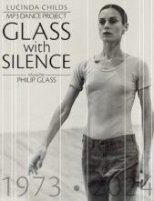 A Milano Lucinda Childs con GLASS with SILENCE